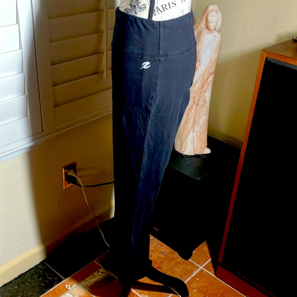 🖤👖Energy Zone Black Straight Leg Stretch Pants With Elastic Waist Size Large - Picture 2 of 4
